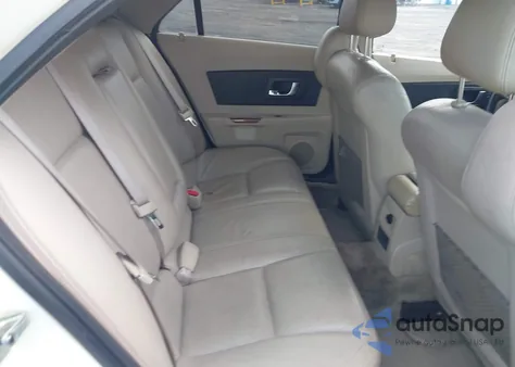 2005 Cadillac Cts Standard z USA, uszkodzony, nr VIN 1G6DP567550165406